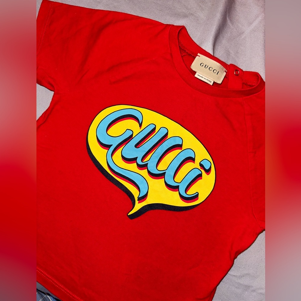 Gucci red tshirt unisex